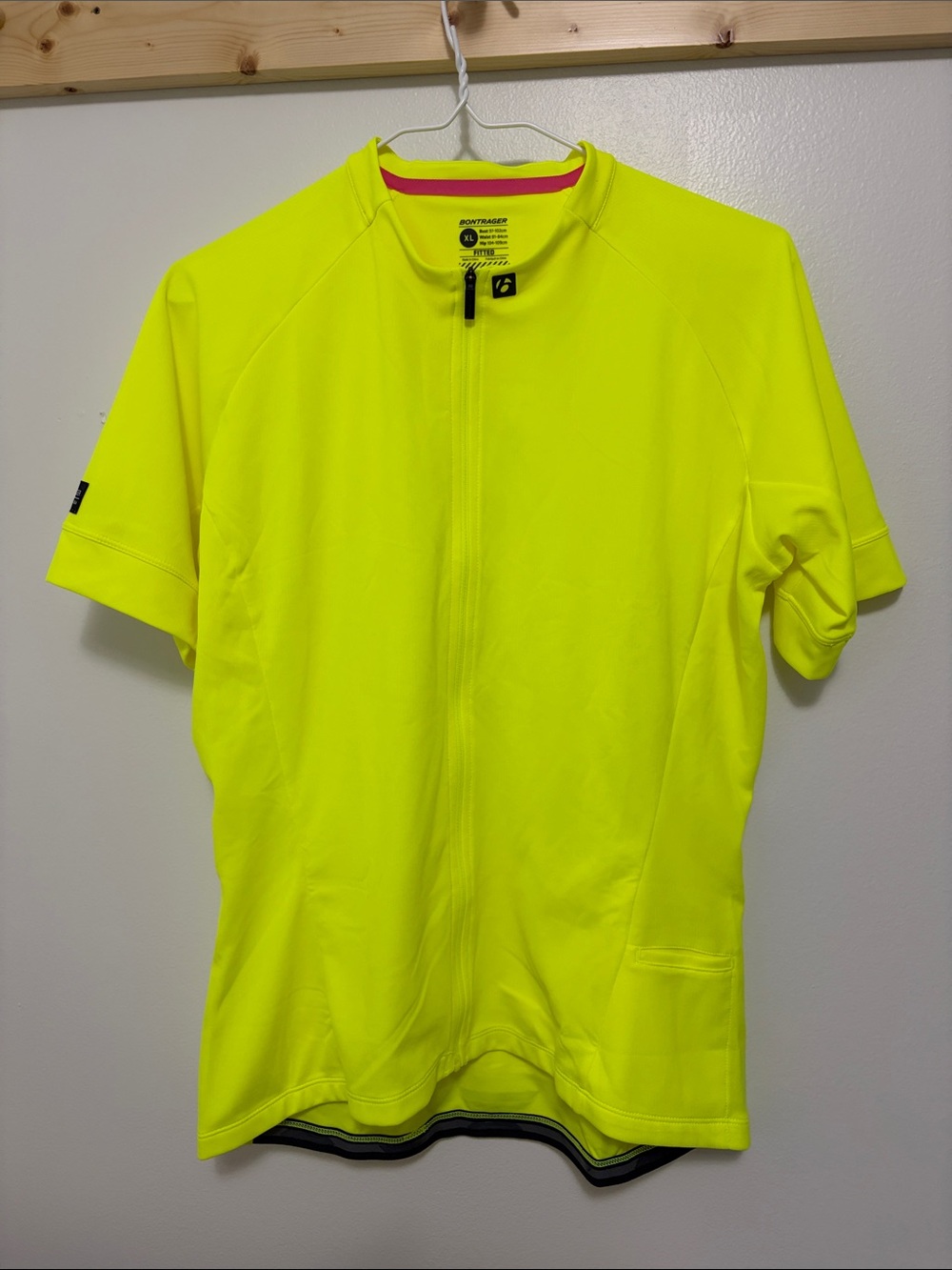 NWOT Bontrager XL Women's High-Visibility Yellow Cycling Jersey